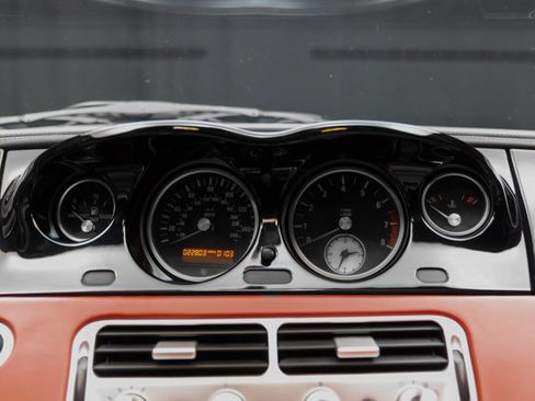 Used 2001 BMW Z8 RWD image 93