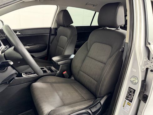 Used 2022 Kia Sportage LX FWD image 4
