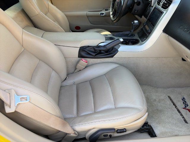 Used 2005 Chevrolet Corvette Coupe w/ Preferred Equipment Group RWD image 22