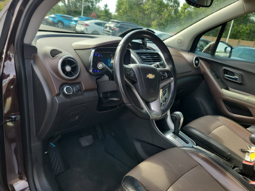 Used 2015 Chevrolet Trax LT w/ LT Plus Package FWD image 20