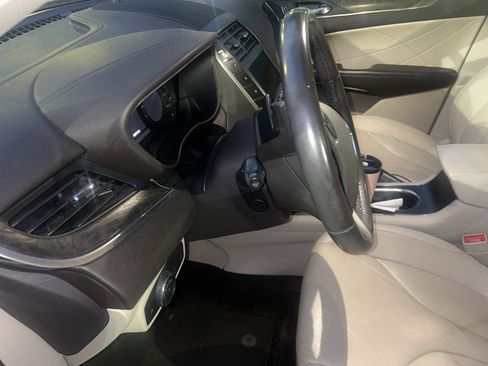 Used 2017 Lincoln MKC Reserve image 7