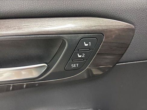 Used 2021 Toyota Highlander Platinum AWD/4WD image 12
