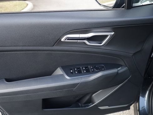 New 2026 Kia Sportage LX FWD image 24