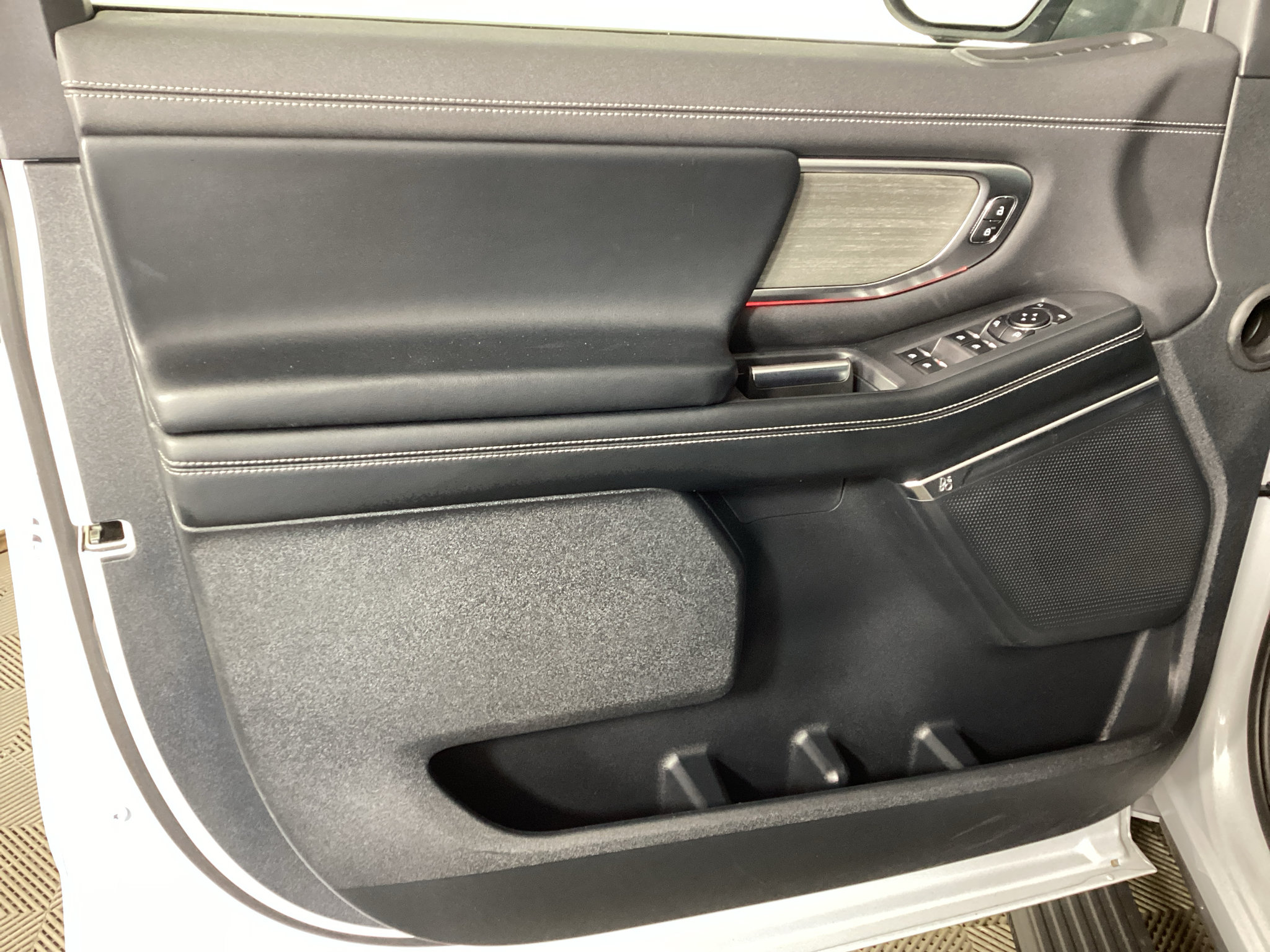 Certified 2025 Ford Expedition Max Platinum AWD/4WD image 19
