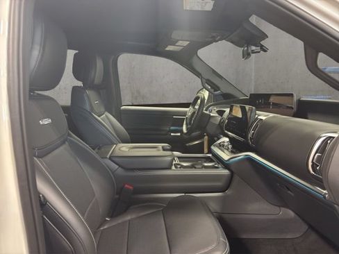 New 2027 Ford Expedition Platinum w/ Stealth Appearance Package AWD/4WD image 17