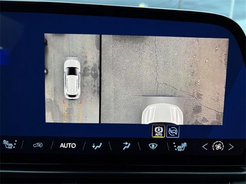 New 2026 Chevrolet Equinox EV RS image 21