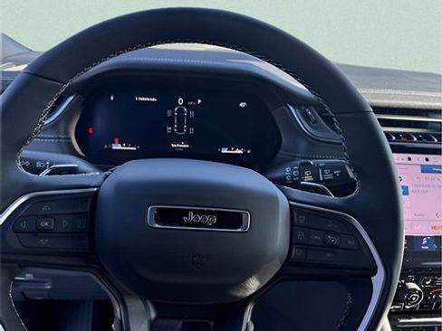 New 2025 Jeep Grand Cherokee L Limited image 14