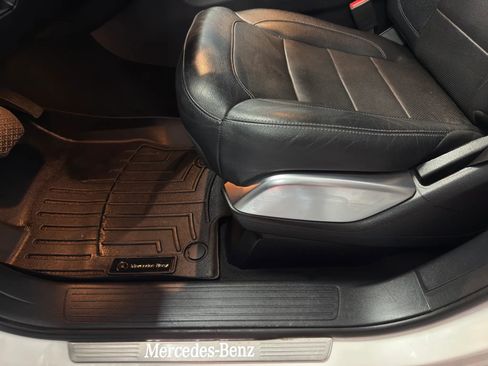 Used 2017 Mercedes-Benz GLS 550 4MATIC w/ Driver Assistance Package image 11