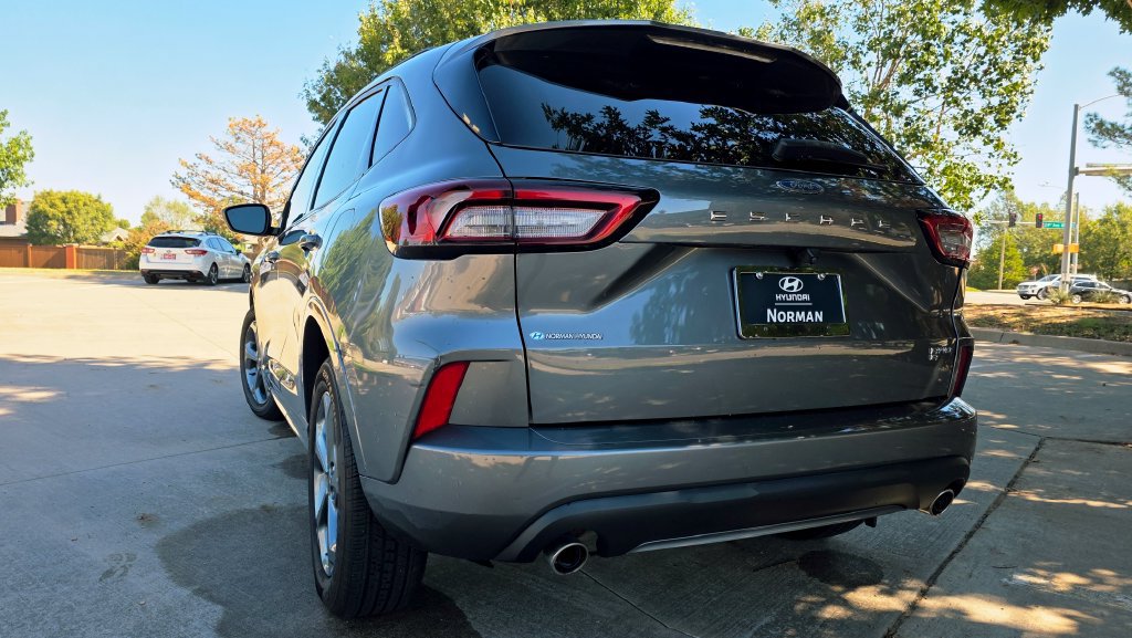 Used 2024 Ford Escape ST-Line AWD/4WD image 16