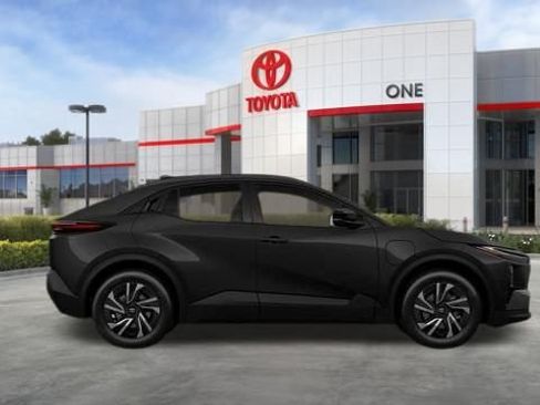 New 2026 Toyota C-HR AWD/4WD image 16