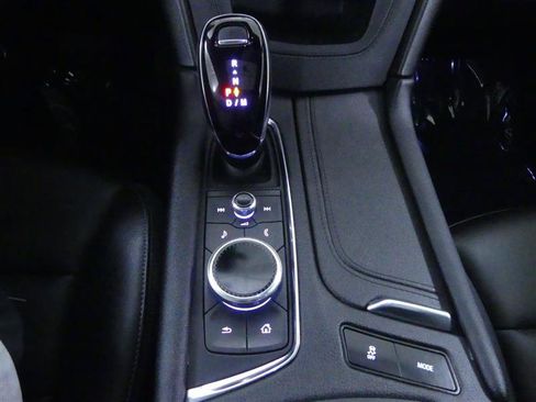 Used 2024 Cadillac XT6 Luxury w/ LPO, Floor Liner Package AWD/4WD image 16