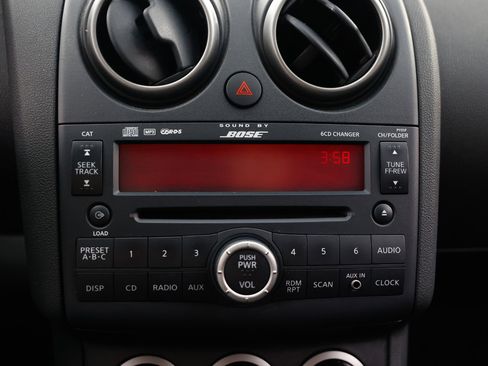 Used 2010 Nissan Rogue SL w/ Premium Pkg image 30