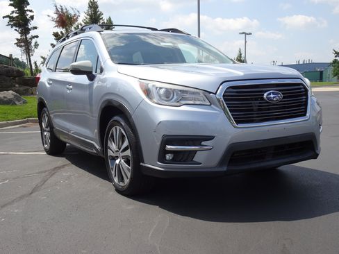 Used 2020 Subaru Ascent Limited w/ Technology Package AWD/4WD image 11