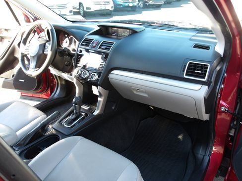 Used 2016 Subaru Forester 2.5i Touring w/ Eyesight & Navigation System image 13