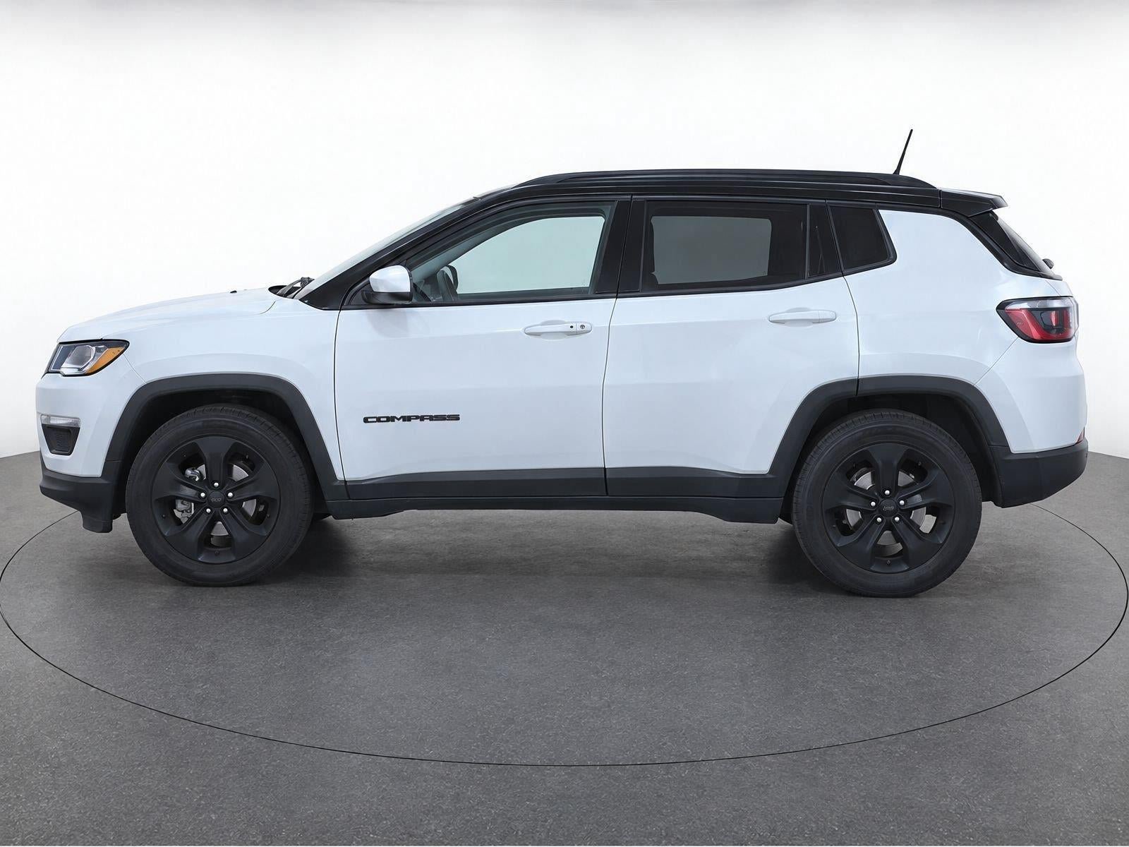 Used 2019 Jeep Compass Latitude FWD image 7