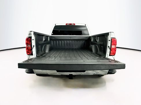Used 2018 Chevrolet Silverado 1500 LT w/ All Star Edition RWD image 28