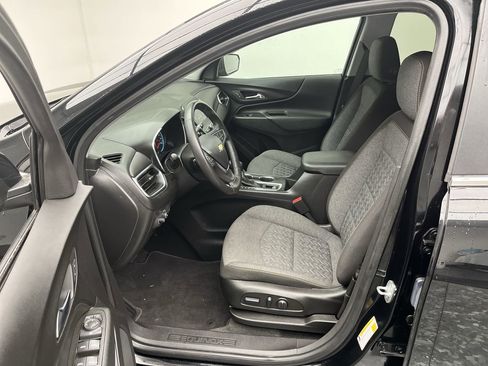 Certified 2022 Chevrolet Equinox LT image 3