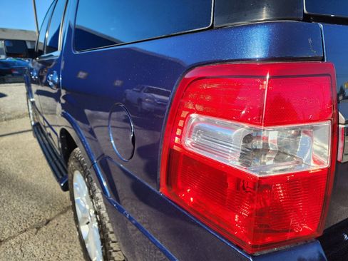 Used 2016 Ford Expedition Limited image 35