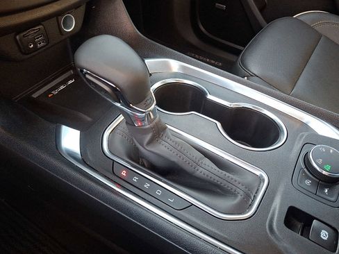 Used 2023 Chevrolet Traverse Premier w/ Redline Edition image 15