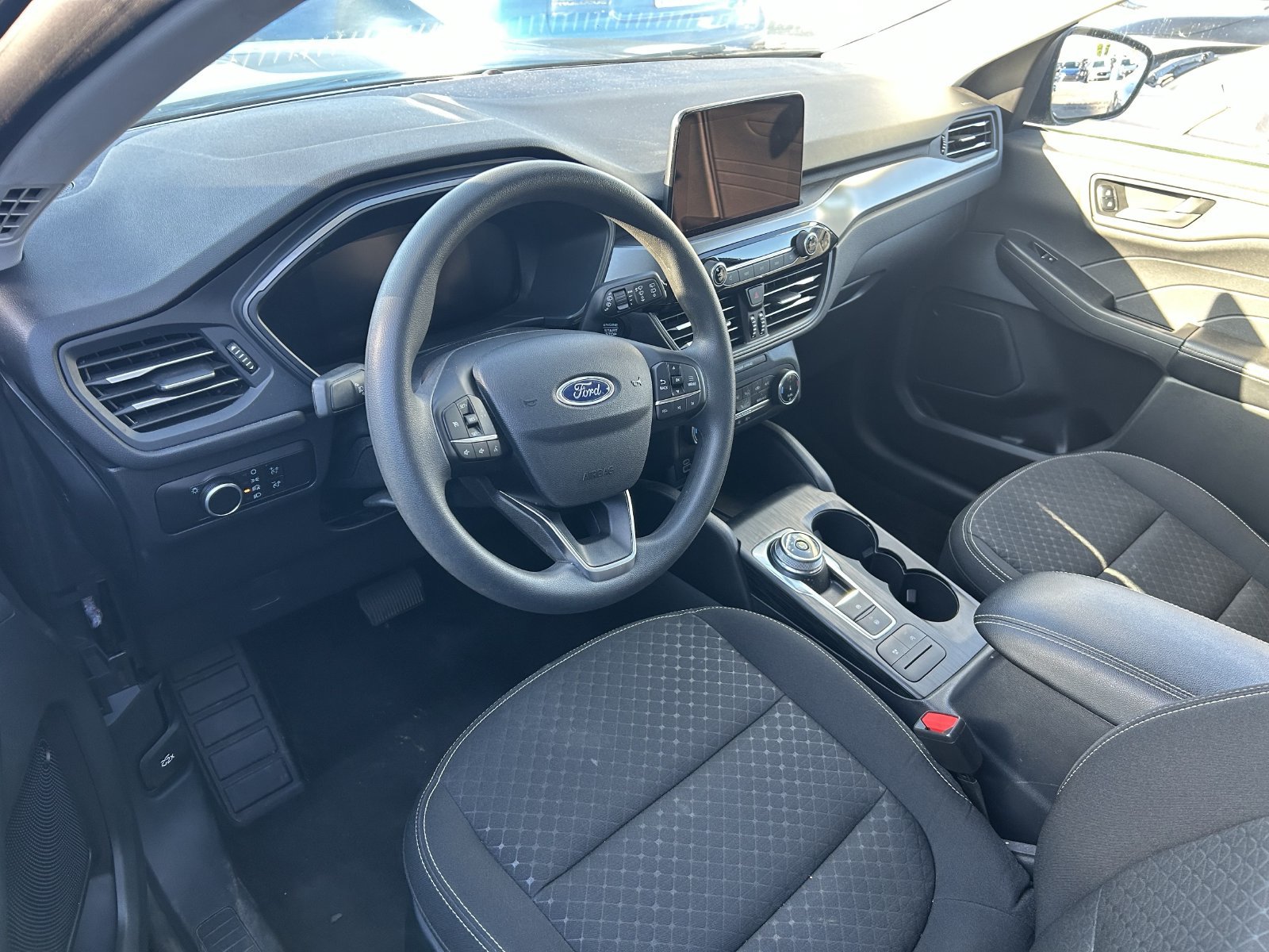 Used 2025 Ford Escape Active AWD/4WD image 12