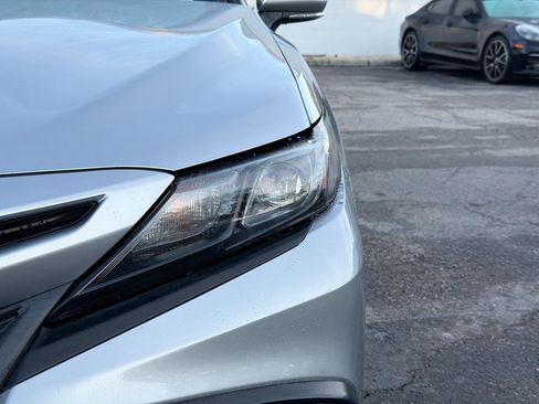 Used 2023 Toyota Camry SE FWD image 9