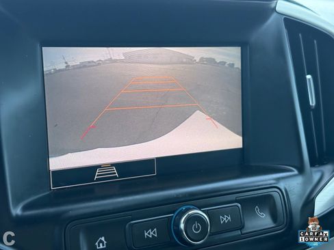 Certified 2022 GMC Terrain SLE image 25