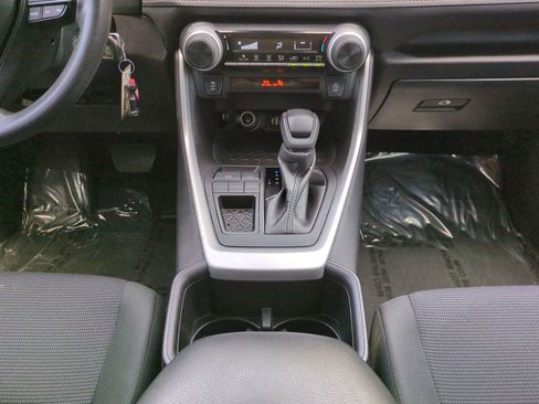 Used 2024 Toyota RAV4 LE FWD image 19