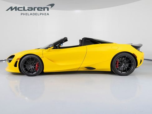 New 2024 McLaren 750S Spider image 9