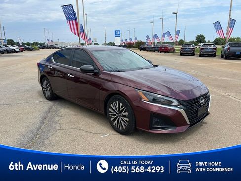 Used 2024 Nissan Altima 2.5 SV FWD image 3