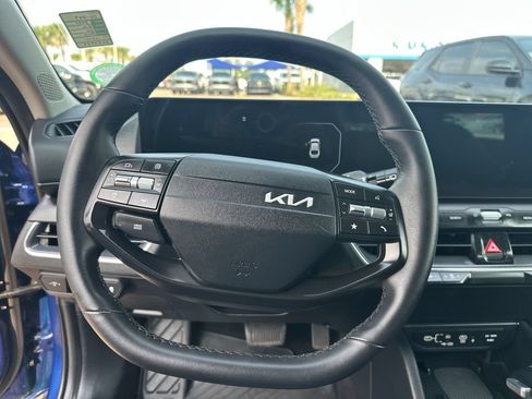 Used 2025 Kia K4 EX FWD image 21