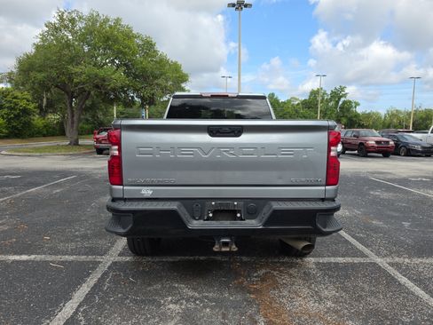 Used 2024 Chevrolet Silverado 2500 Custom w/ Custom Convenience Package AWD/4WD image 4
