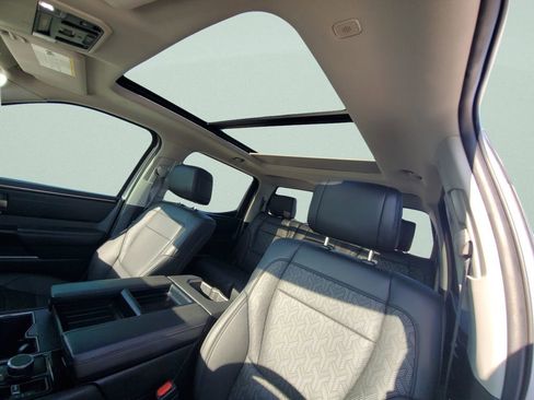 Used 2024 Toyota Tundra Limited AWD/4WD image 17