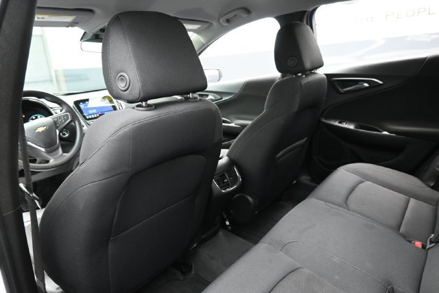 Used 2025 Chevrolet Malibu LT FWD image 24