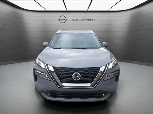 Certified 2021 Nissan Rogue SL image 1