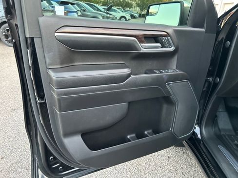 Used 2022 GMC Sierra 1500 SLT image 13