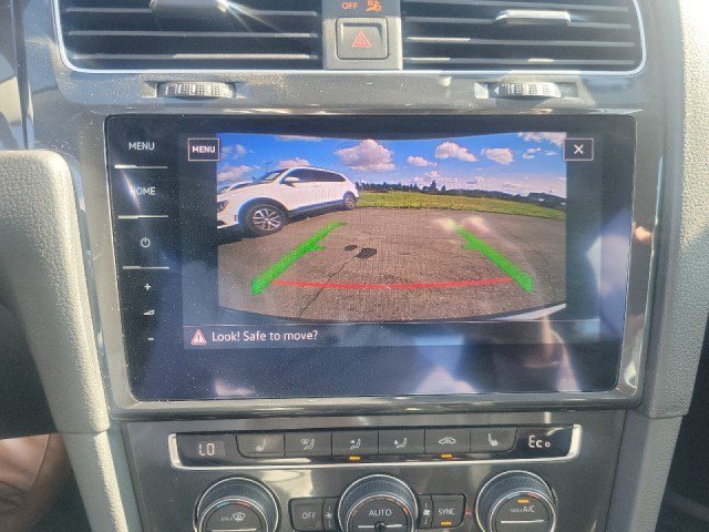 Used 2019 Volkswagen e-Golf SEL Premium FWD image 11