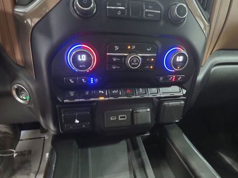 Used 2023 Chevrolet Silverado 3500 High Country w/ Z71 Off-Road Package AWD/4WD image 15