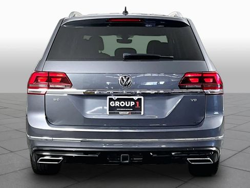 Used 2018 Volkswagen Atlas SE w/ R-Line Package FWD image 5