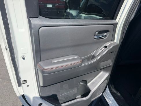 Used 2025 Nissan Frontier Pro-X w/ Pro Convenience Package image 10