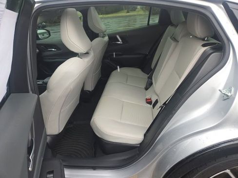 Used 2023 Toyota Prius Limited image 19