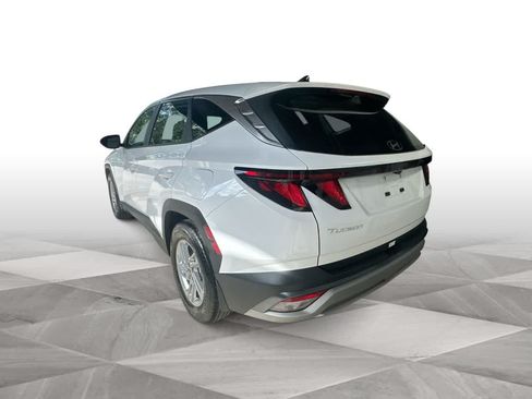 Used 2026 Hyundai Tucson SE FWD image 6