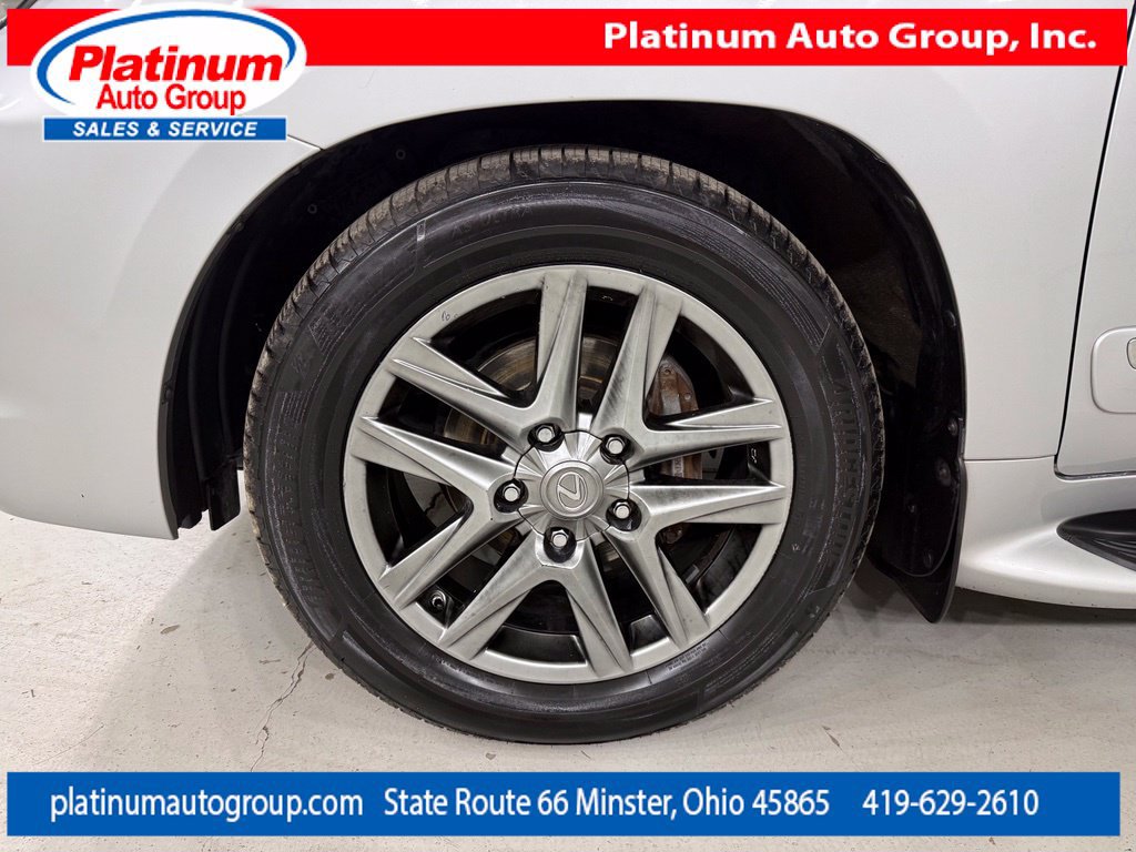 Used 2014 Lexus LX 570 4WD w/ Luxury Package image 17