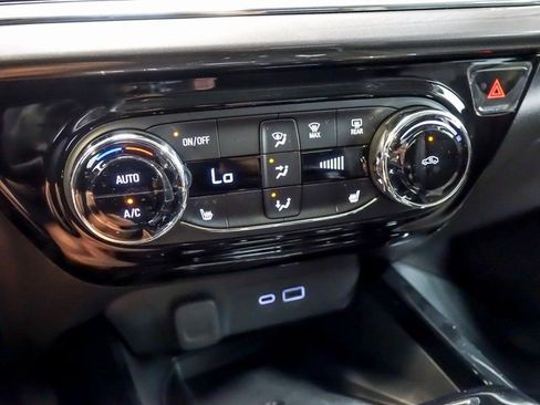 New 2026 Chevrolet Trax ACTIV w/ Sunroof Package image 28