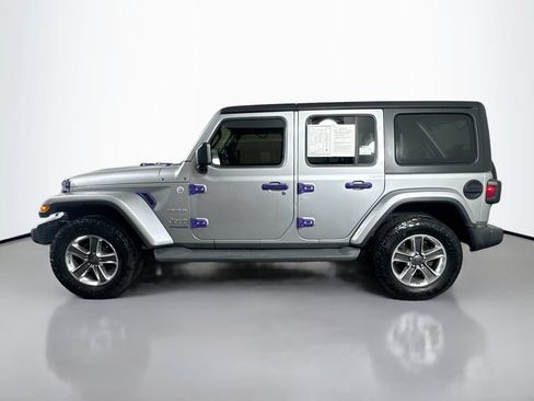 Used 2021 Jeep Wrangler Unlimited Sahara AWD/4WD image 8