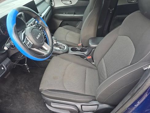 Used 2022 Kia Forte LXS FWD image 7