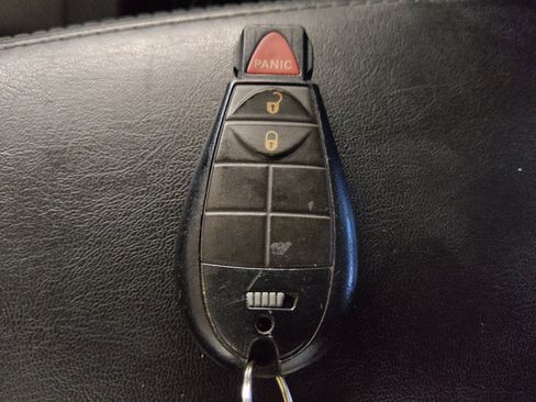 Used 2021 Jeep Cherokee Latitude FWD image 32