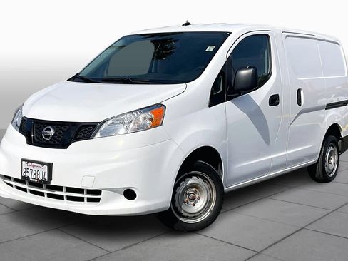 Used 2021 Nissan NV200 S w/ Back Door Glass Package image 2