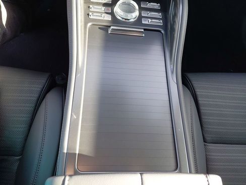 New 2026 Lincoln Nautilus Reserve image 15