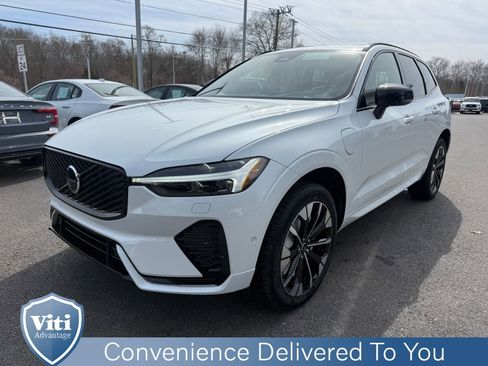 New 2026 Volvo XC60 T8 Plus w/ Protection Package Premier image 4