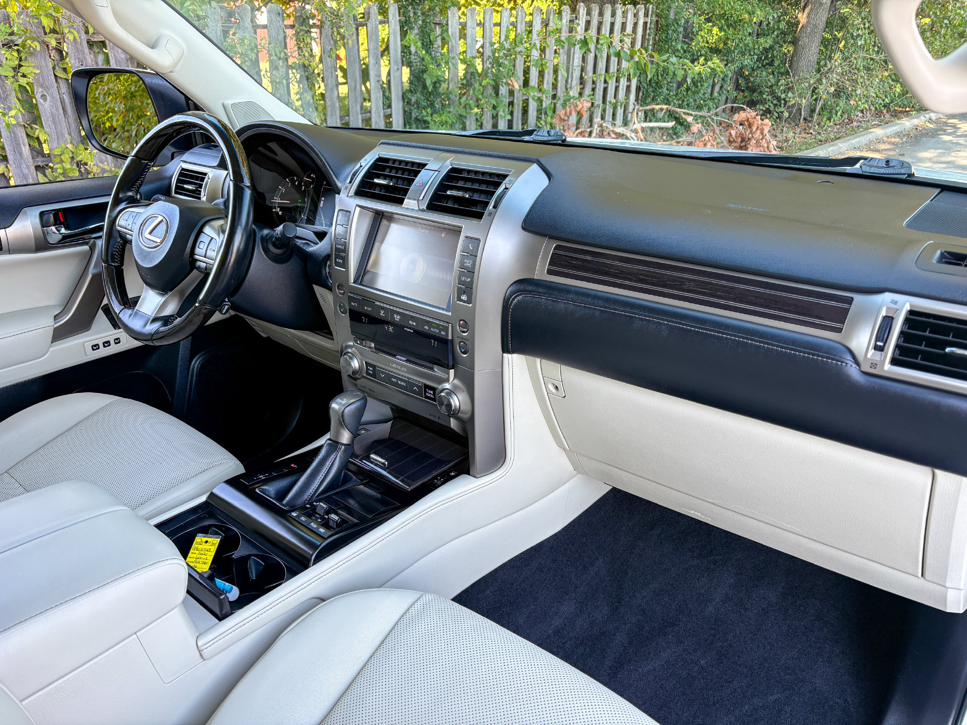 Used 2021 Lexus GX 460 Premium w/ Premium Package AWD/4WD image 20